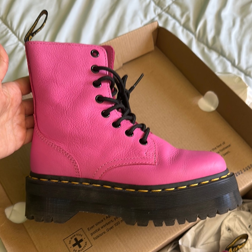 Dr. Martens Fuchsia Ankle Boots 5 - Picture 10 of 16